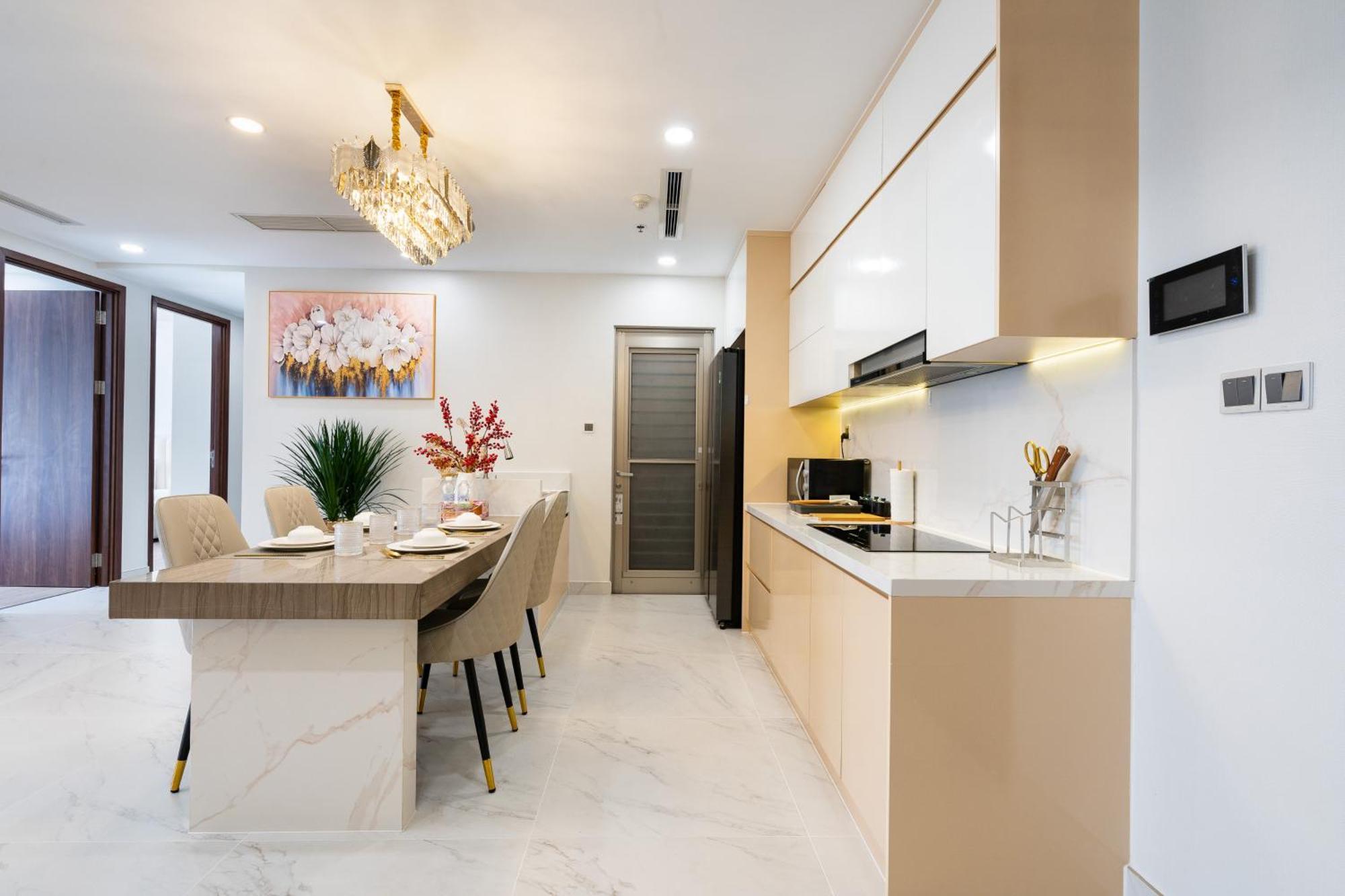 Апарт готель Convinia Luxury The Peak Midtown Хошимін Екстер'єр фото