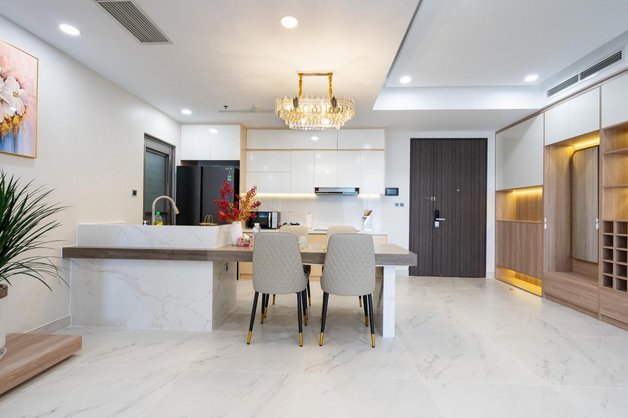 Апарт готель Convinia Luxury The Peak Midtown Хошимін Екстер'єр фото